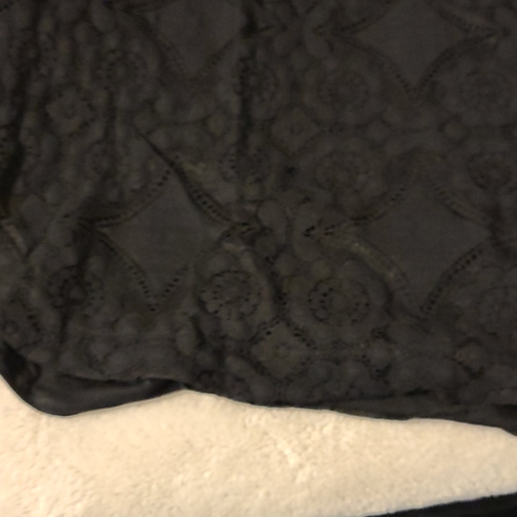 Liz Claiborne black tank size small - Picture 6 of 7